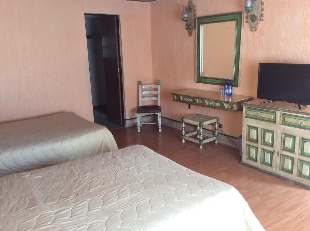 Hotel Villa De La Plata กัวนาฮัวโต ภายนอก รูปภาพ